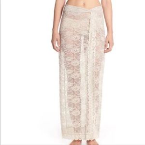 FREE PEOPLE  beautiful lace TAN/IVORY maxi skirt w/high slit wear over s…
